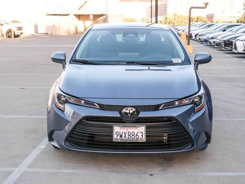 Certified 2025 Toyota Corolla LE FWD image 2