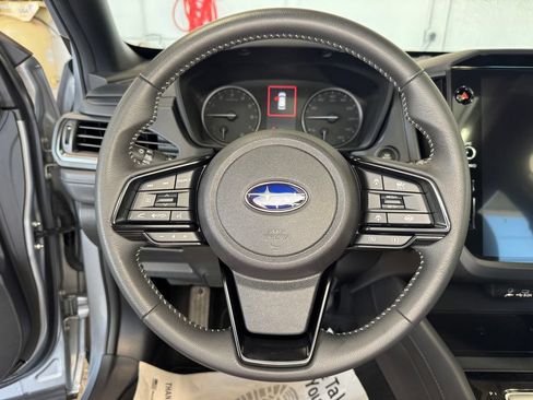 Used 2025 Subaru Forester Premium AWD/4WD image 15