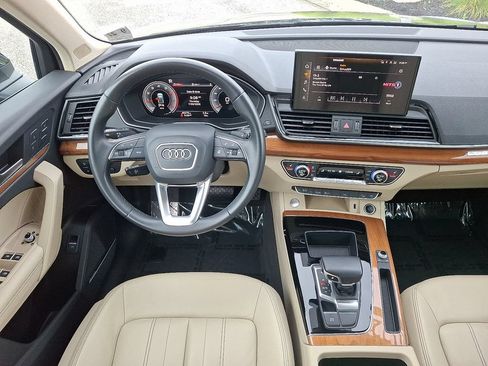 Certified 2022 Audi Q5 Premium w/ Premium Plus Package AWD/4WD image 12