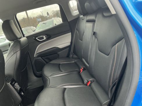 Used 2022 Jeep Compass Limited image 13