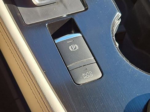 Certified 2023 Nissan Rogue SL image 24