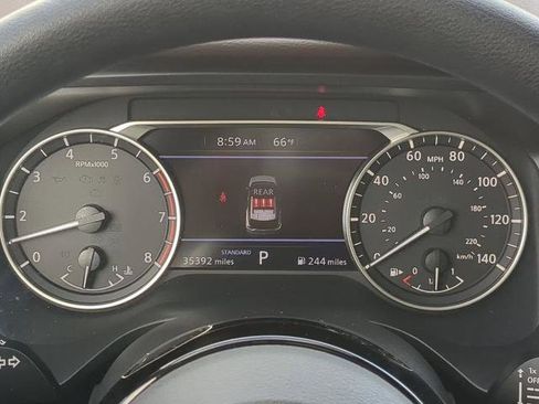 Certified 2023 Nissan Rogue SV FWD image 25