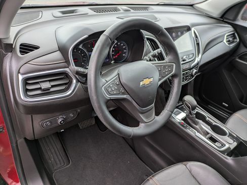Used 2023 Chevrolet Equinox Premier AWD/4WD image 8