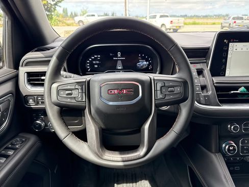 Used 2024 GMC Yukon AT4 AWD/4WD image 23
