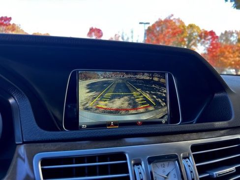 Used 2016 Mercedes-Benz E 350 4MATIC Sedan image 41