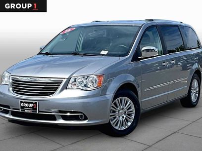 Used 2016 Chrysler Town & Country Limited