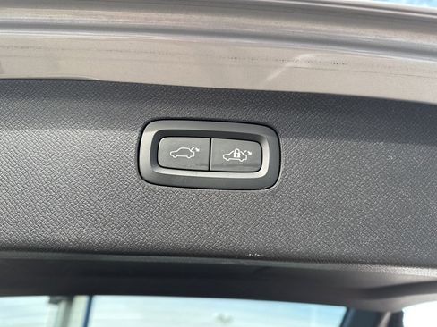 Certified 2023 Volvo XC90 B5 Plus w/ Protection Package Premier image 44