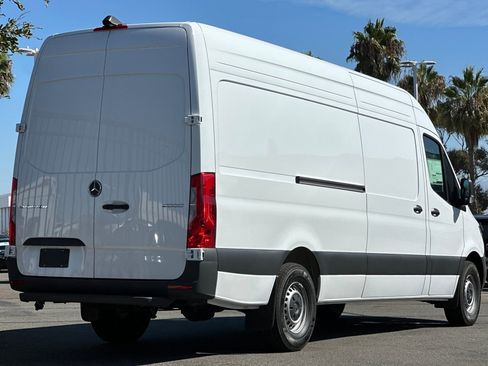 New 2025 Mercedes-Benz Sprinter 2500 image 5
