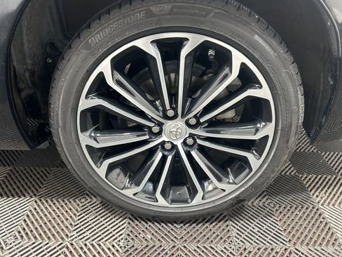 Used 2015 Toyota Corolla S image 30