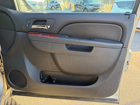 Used 2013 Chevrolet Suburban 2500 LT image 33