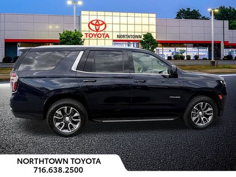 Used 2022 Chevrolet Tahoe LT w/ Luxury Package AWD/4WD image 31