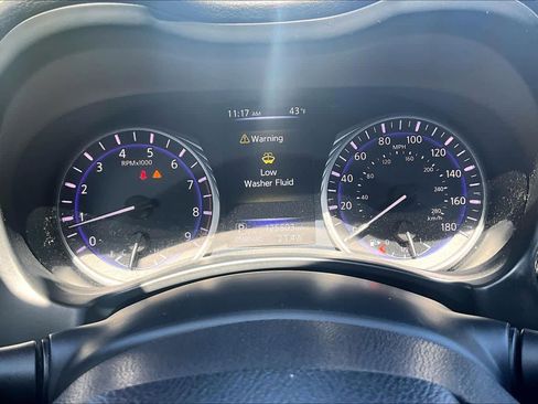 Used 2017 INFINITI Q60 Red Sport 400 image 26