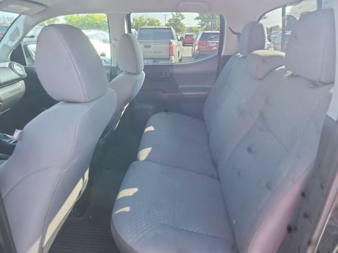 Used 2022 Toyota Tacoma SR AWD/4WD image 24