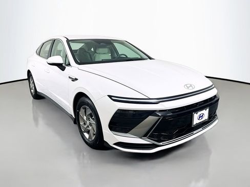 New 2026 Hyundai Sonata SE image 3
