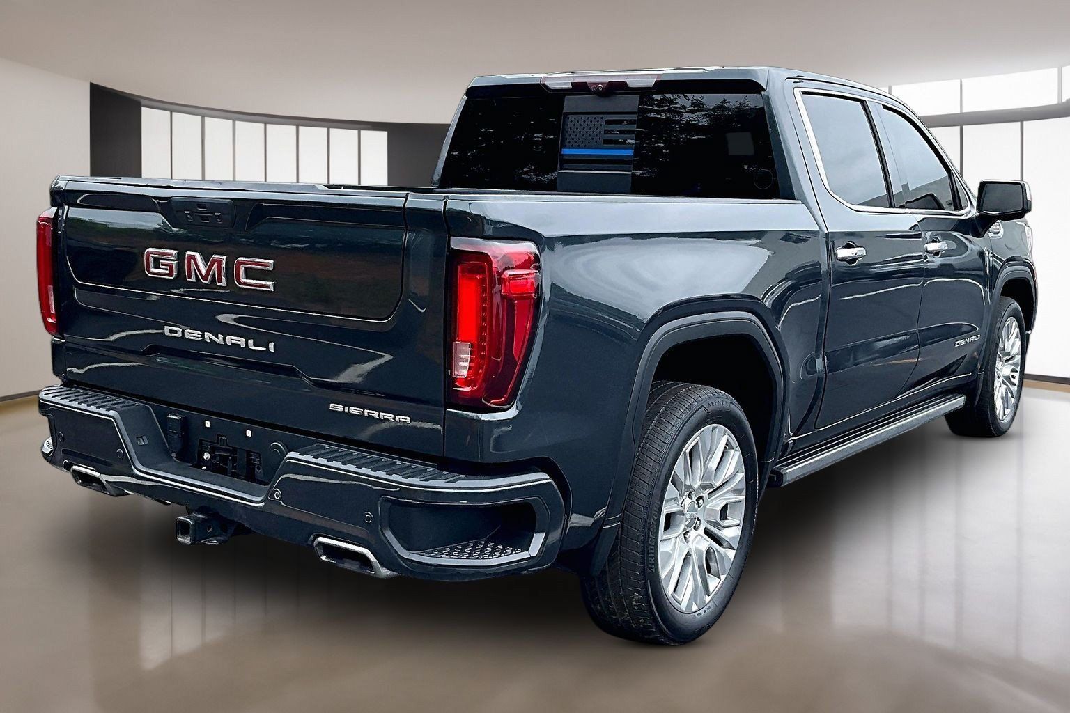 Used 2021 GMC Sierra 1500 Denali w/ Denali Ultimate Package AWD/4WD image 7
