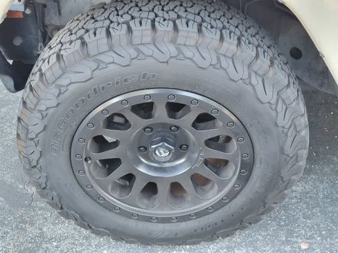 Used 2012 Jeep Wrangler Unlimited Sahara w/ Connectivity Group image 2