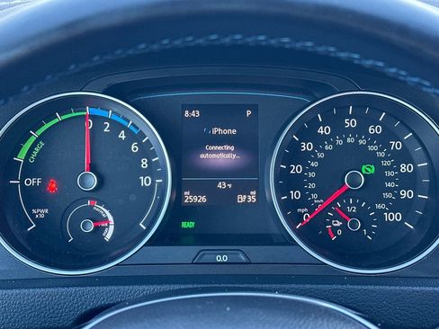 Used 2019 Volkswagen e-Golf SE w/ Driver Assistance Package image 25