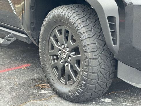 Used 2025 Toyota 4Runner SR5 image 3