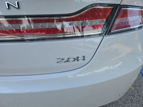 Used 2015 Lincoln MKZ Hybrid w/ Equipment Group 201A Select FWD image 6