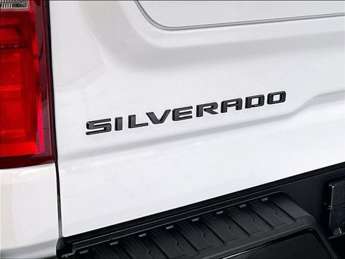 Used 2024 Chevrolet Silverado 1500 ZR2 w/ Technology Package AWD/4WD image 28