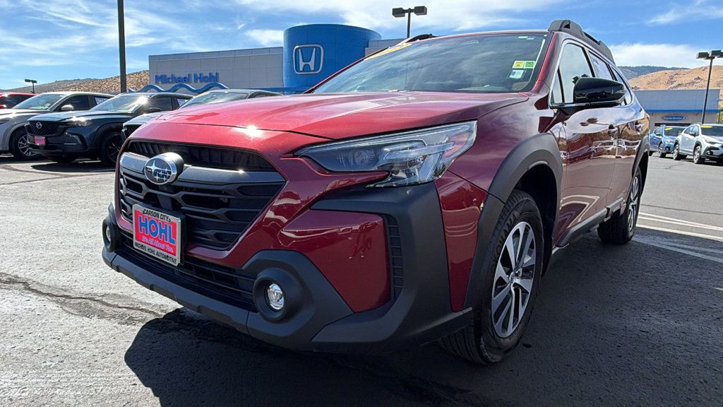 Used 2025 Subaru Outback Premium AWD/4WD image 7