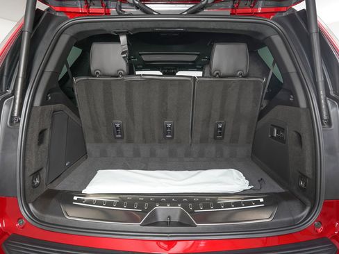 Used 2026 Cadillac Escalade Platinum Sport w/ LPO, ONYX Package image 13