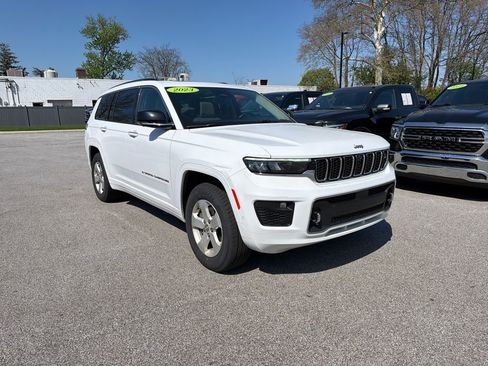 Used 2023 Jeep Grand Cherokee L Overland w/ Advanced Protech Group III AWD/4WD image 4