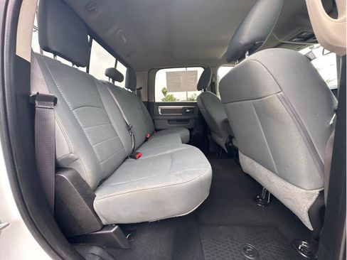 Used 2019 RAM 1500 Classic SLT w/ Luxury Group AWD/4WD image 12