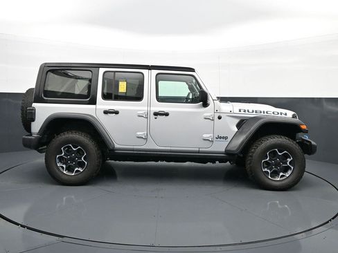 Used 2023 Jeep Wrangler Unlimited Rubicon 4xe w/ Cold Weather Group AWD/4WD image 8