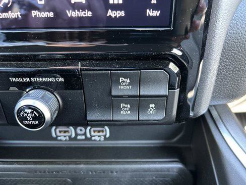 New 2025 RAM 1500 Big Horn image 34