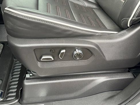 Used 2025 GMC Sierra 1500 AT4X AWD/4WD image 18