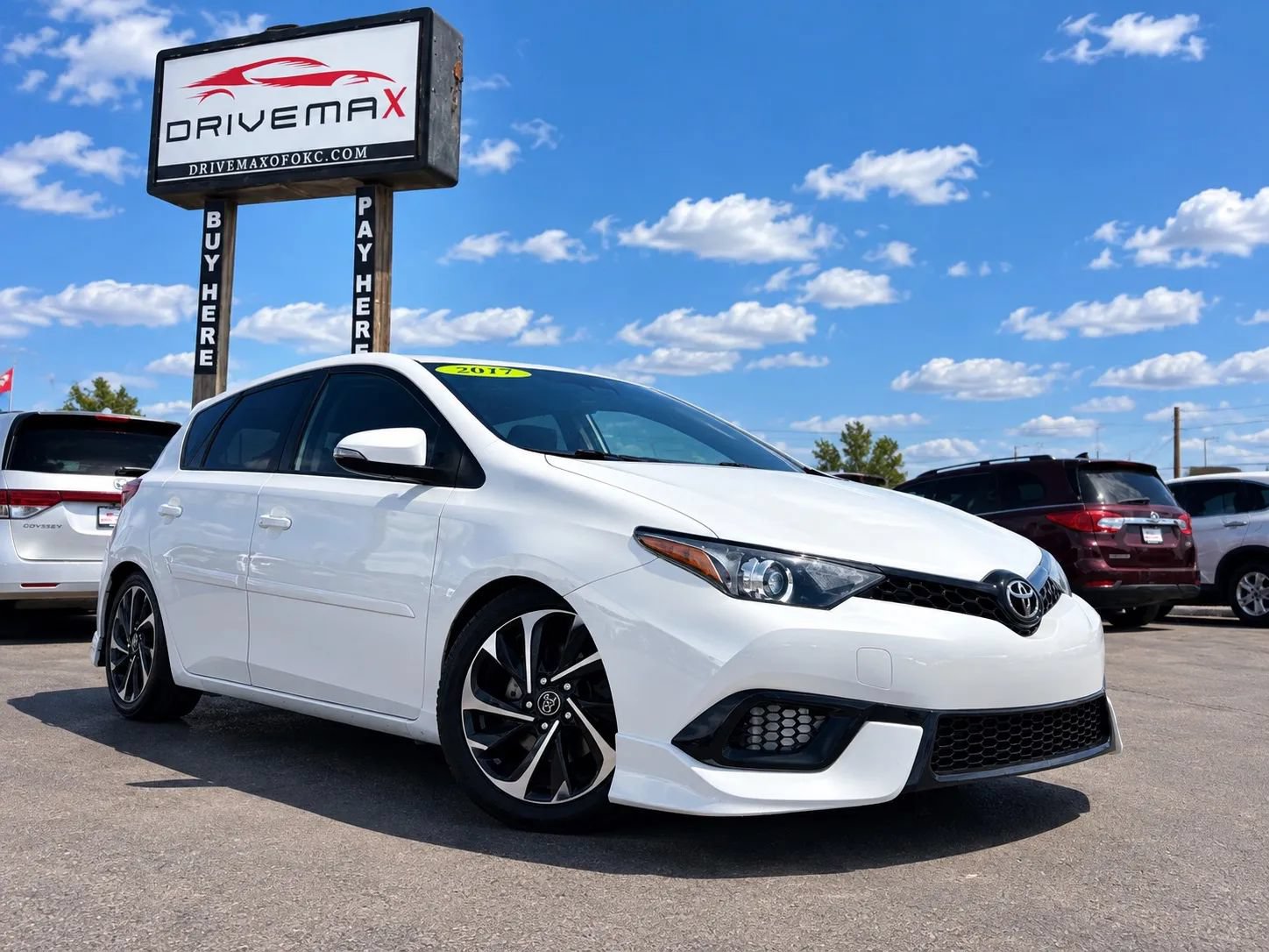 Used 2017 Toyota Corolla iM w/ Carpet Mat Package FWD image 1