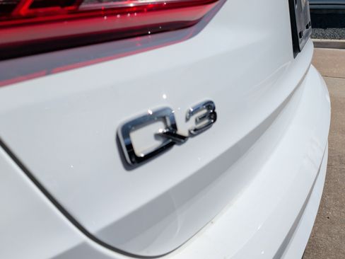 Certified 2023 Audi Q3 2.0T Premium w/ Convenience Package AWD/4WD image 36