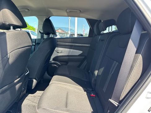 Used 2023 Hyundai Tucson SEL FWD image 11