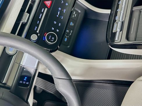 New 2026 Hyundai Tucson Limited FWD image 15