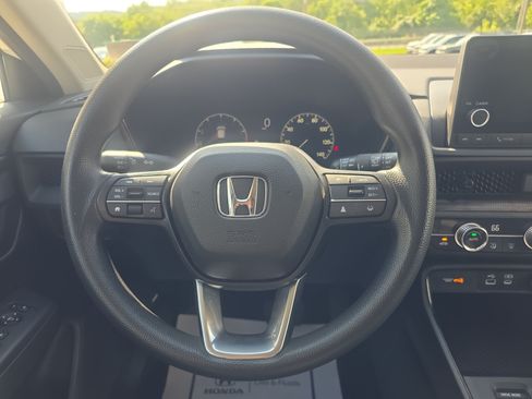 Used 2024 Honda CR-V EX image 19