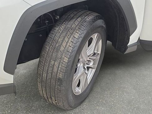 Certified 2023 Toyota RAV4 XLE AWD/4WD image 28