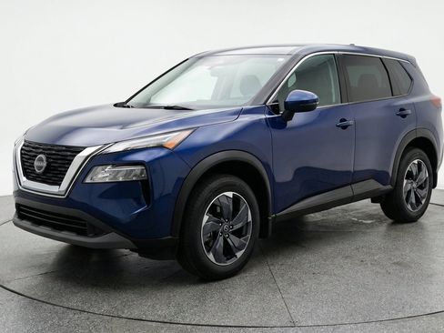 Used 2025 Nissan Rogue SV FWD image 3