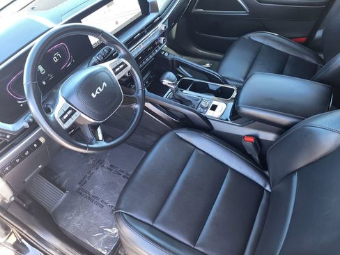 Used 2025 Kia Telluride S image 10