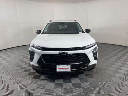 Certified 2025 Chevrolet Trax ACTIV w/ Sunroof Package image 17