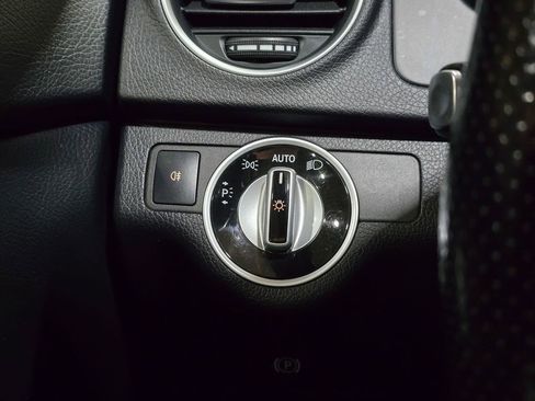 Used 2013 Mercedes-Benz C 63 AMG Coupe image 20