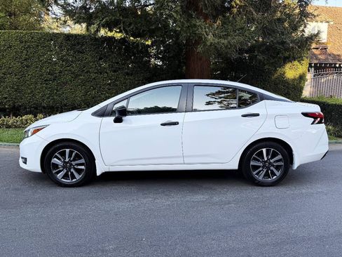 Used 2024 Nissan Versa S w/ S Plus Package FWD image 3