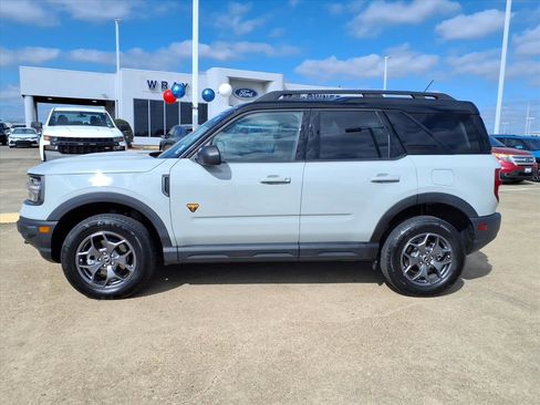 Used 2023 Ford Bronco Sport Badlands w/ Premium Package image 2