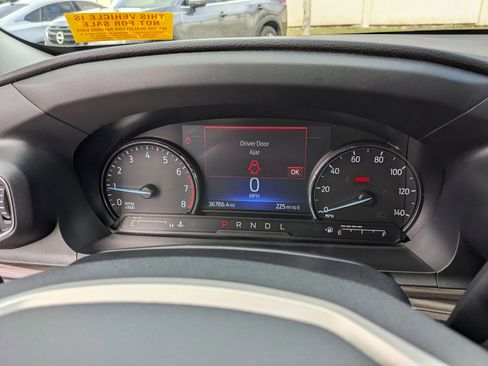 Used 2022 Ford Explorer Limited w/ Equipment Group 301A image 40