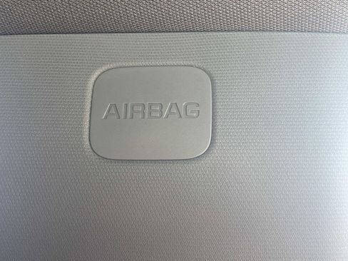 Used 2022 Chevrolet Silverado 1500 LT image 29