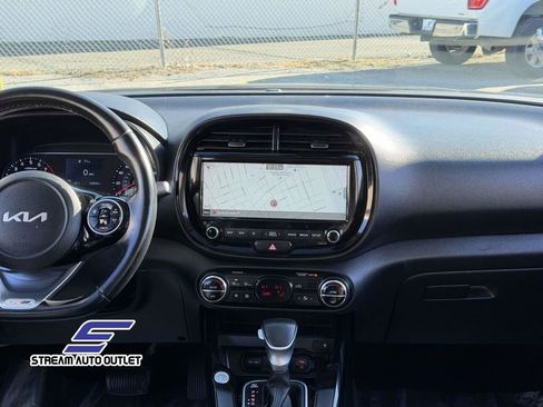 Used 2022 Kia Soul GT-Line image 19