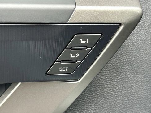 New 2026 Toyota Tundra Limited AWD/4WD image 25