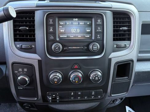Used 2018 RAM 2500 Tradesman w/ Chrome Appearance Group AWD/4WD image 35