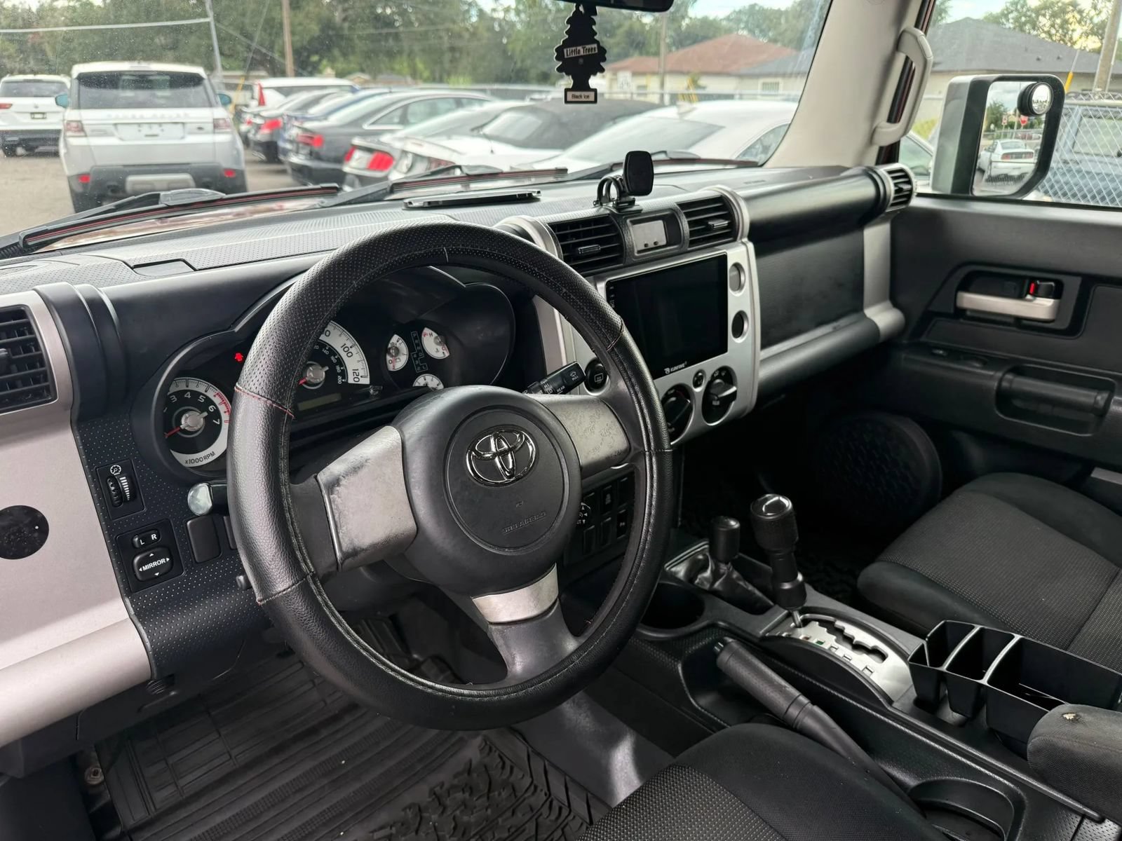 Used 2008 Toyota FJ Cruiser 4WD w/ Convenience Pkg image 10