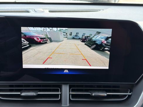 Used 2024 Chevrolet Trax ACTIV w/ Sunroof Package FWD image 26